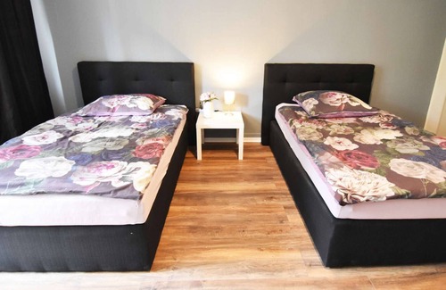Altstadt-Nord Apartment | K19c City Loft at Friesenplatz in Cologne for 4 people incl. free WiFi (5th floor)