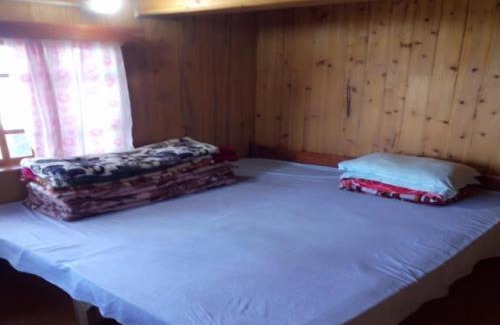 Lebong and Mineral Spring Tea Garden House | Kabiraj Homestay by StayApart