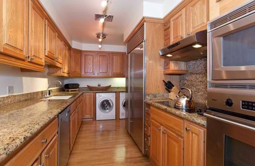 Waialae Iki Condo | Kahala Beach #446 Vacation Rental