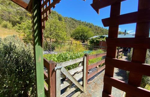 Tapawera House | Kahurangi Cottage Wilderness Retreat