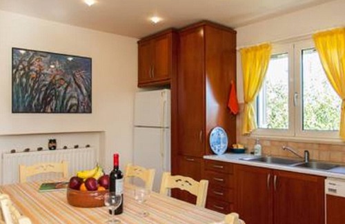 Kalathas Villa | Kalathas house, near the sea for families,friends.
