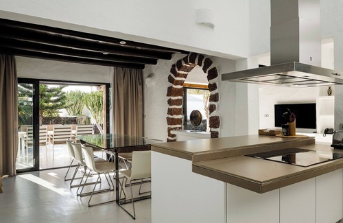 Playa Blanca Villa | Kamezí Boutique Villas