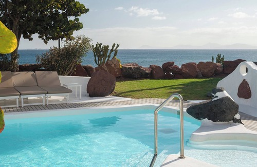Playa Blanca Villa | Kamezí Boutique Villas