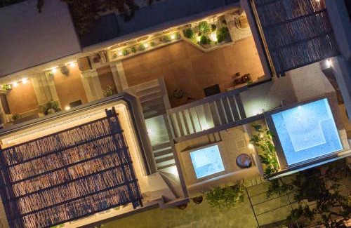 Koutouloufari Villa | Kaptara Premium Villa, Plunge Pool & Jacuzzis