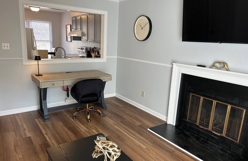 Northwest Raleigh House | Karen's Place- Centrally located near RDU, Downtown, North Hills and more!