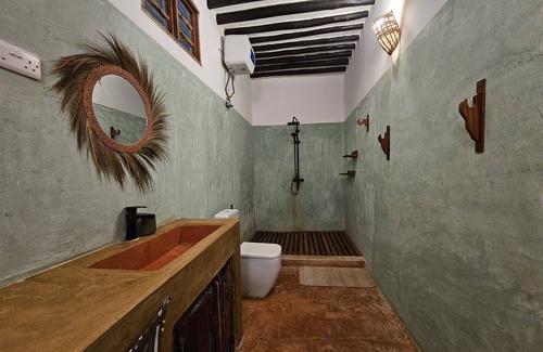 Mkunguni House | Karibu Maisha Lodge