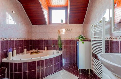 Velence House | Karnevál Vendégház