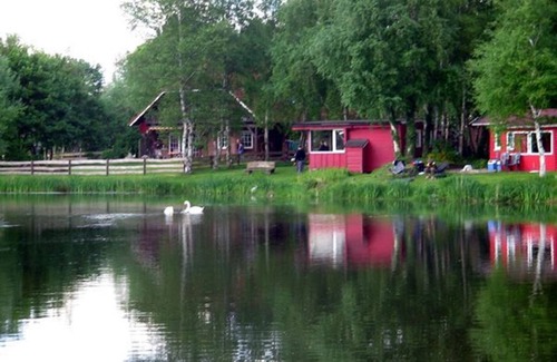 Detern Apartment | Karpfenhütte - Ferienhof Am Birkensee, 55125