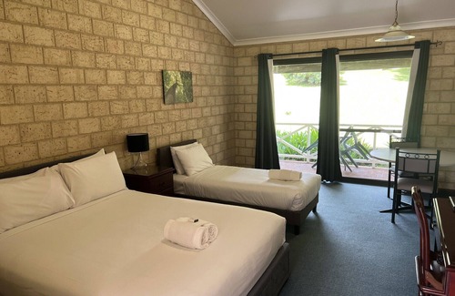 Pemberton Hotel | Karri Forest Motel