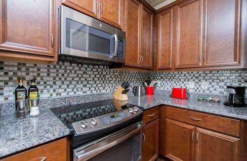 Central West End Apartment | Kasa | Inviting 1 BD + Gym Access | St. Louis