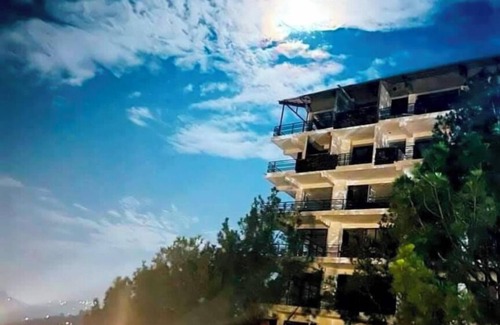 Kumarhatti Apartment | Kasauli hill Crest