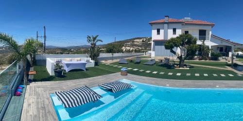 Pano Lefkara House | Kasparis View Residence