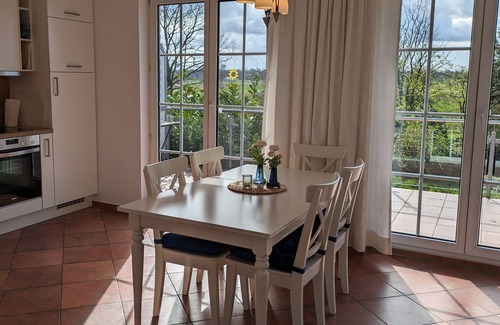 Schwanewede Apartment | Kastanienwohnung - Hof Stellerbruch