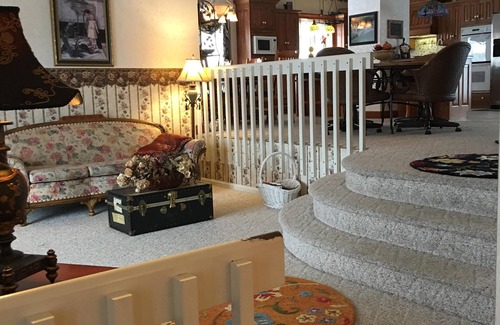 Millersburg House | Kate's Guest House "Hidden Retreat"