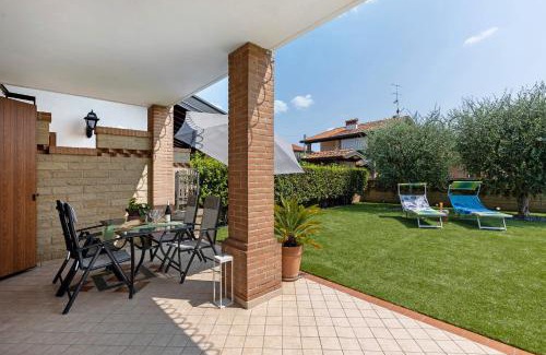 San Benedetto di Lugana Apartment | Katy Lake Lavanda