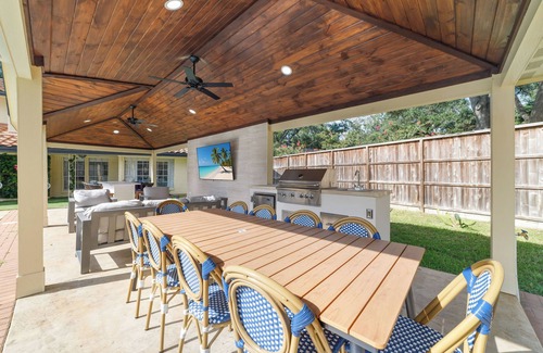 Katy House | Katy Oasis with Huge Patio, Pool & Game Room