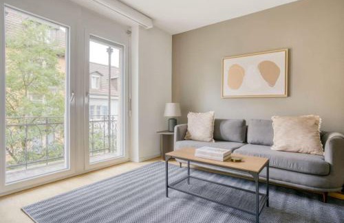 Werd Apartment | KAYA Zurich Apartment PARAIBA- Downtown Deluxe 2BR Apt