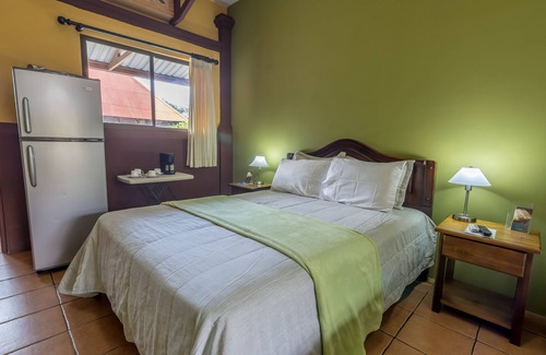 Damas Cabin | Kayak Lodge