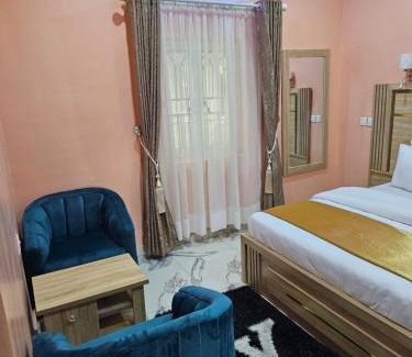 Ekrokpe Hotel | KayQuin Garden