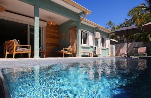 Etang Sale Les Bains Villa | Kaz Vavang magnifique villa 4 ETOILES piscine chauffée