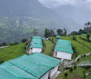 Guptkashi Resort | Kedarkantha resort