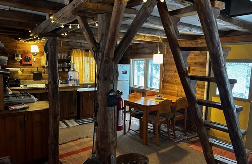Le Roy Cabin | Keefer Cabin on the Hersey Creek