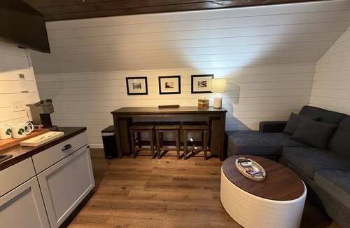 Town Hill Apartment | Keep it simple at this peaceful and centrally-located private haven.