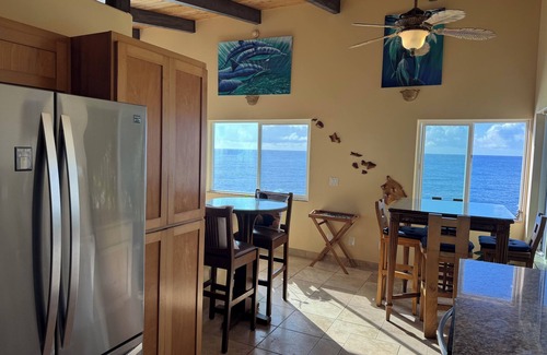 Kehena Beach Estates House | Kehena Moana Kai - Oceanfront Beach House w/Heated Pool