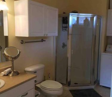 Juneau House | Kelli Creek Cottage - REDUCED PRICE ON TOURS