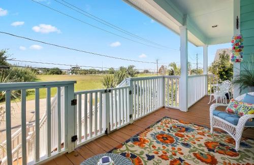 Clear Lake Shores House | Kemah Baydreaming Near Kemah Boardwalk