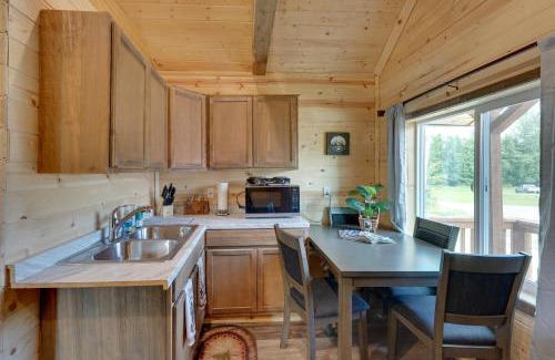 Kalifornsky Apartment | Kenai Peninsula Base Camp Cabin in Soldotna