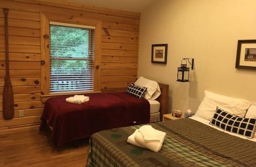 Friendsville House | Kendall Retreat @ Deep Creek Lake
