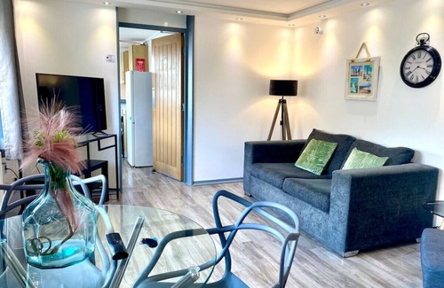 South Shore Apartment | Kennedy House 1Bed Sea View with Balcony 1st fl