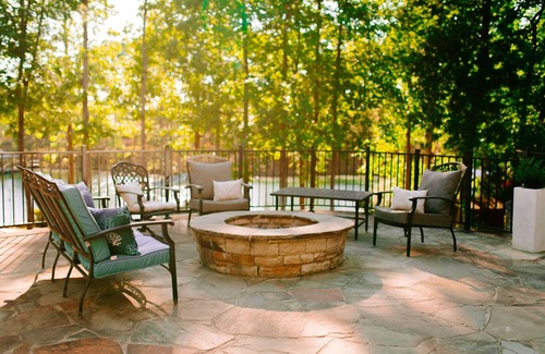 Saxony Forest House | Keowee Lakefront dock, canoe, kayaks, and more!