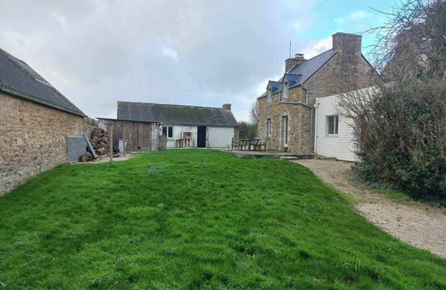 Plounevez-Lochrist House | KERVY. GITE BRETAGNE 5KM FROM THE BEACH