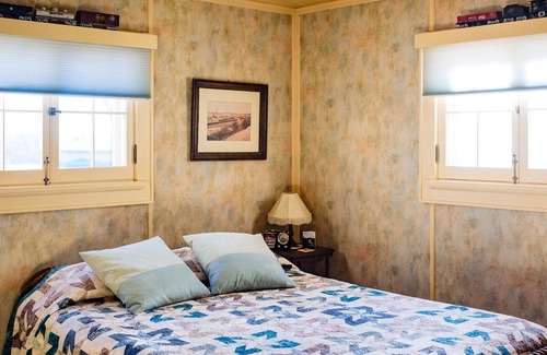 Eagle Bed & Breakfast | Kettle Moraine Cottage Bed & Breakfast