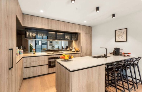 Kew Apartment | Kew 8 Night Stay Min Max 2 adults