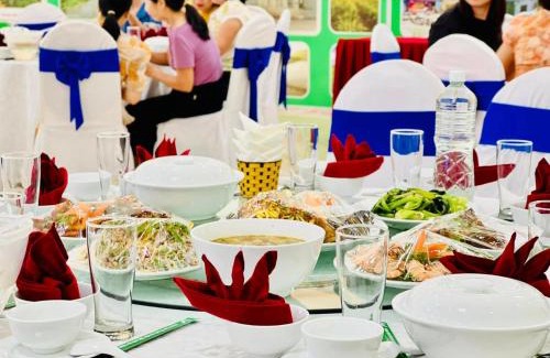 Anh Son Hotel | Khách Sạn Đại Thành