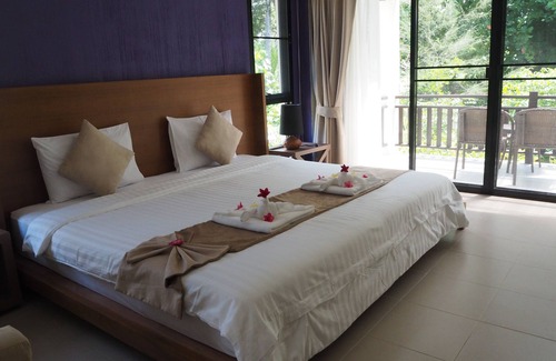 Khuk Khak Beach Hotel | Khao Lak Blue Lagoon Resort