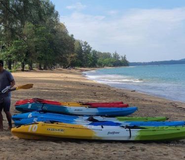 Khao Lak Bed & Breakfast | Khaolak Beachhouse Keroro