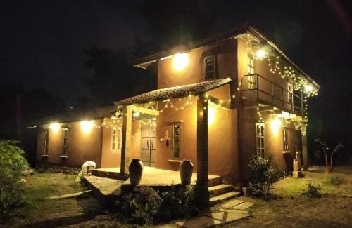 Mandav Bed & Breakfast | Khirni House