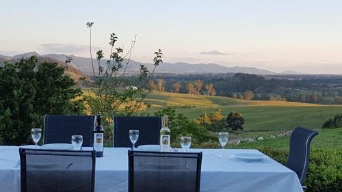 Kia Ora House | Kia Ora Lookout Retreat