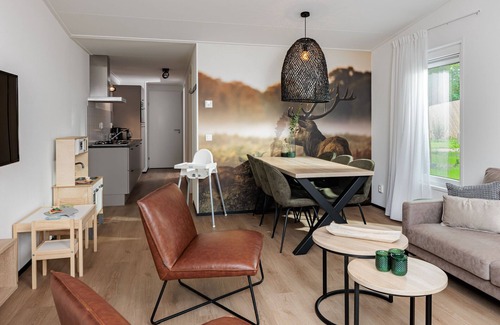 Schaijk Cottage | Kids lodge with dishwasher, on a holiday park in a green environment