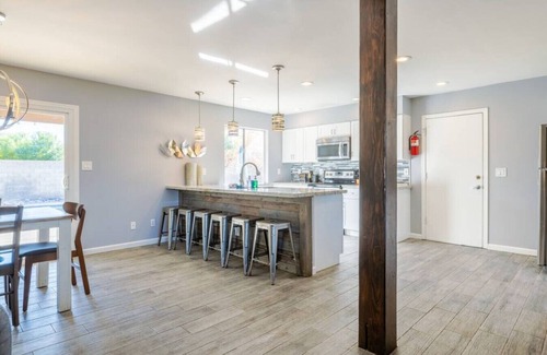 Raskin Estates House | Kierland Jewel | Pool+Spa+Game Room+Putt+Fire Pit!