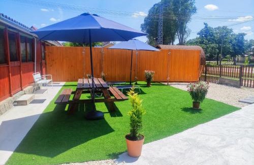 Tiszakecske Apartment | Kikerics Apartman