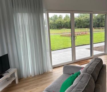 Knockaderry Cross Roads Apartment | Kildare Holiday Apartments No 1