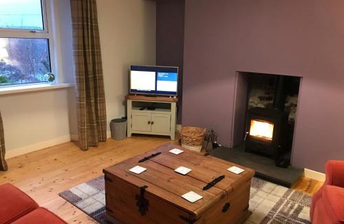 Tongue House | Kildinguie - Traditional Cottage - on NC 500 Route