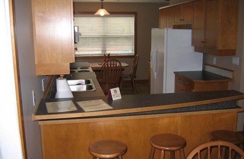 East Kootenay Cabin | Kimberley Cabin - Between Waterfall Creek Golf & Ski Hill