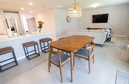 Gulf Cove House | King Bed Cozy Gateaway House close to Manasota Key