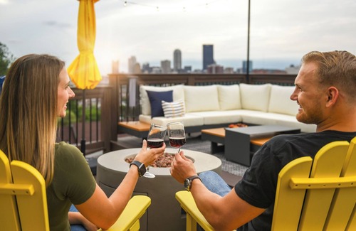 South Side Slopes House | King Bed Garage Rooftop Views Sleeps 14 Game room walk to Carson St